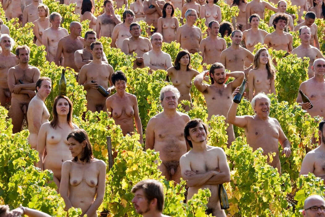 Naked PEOPLE