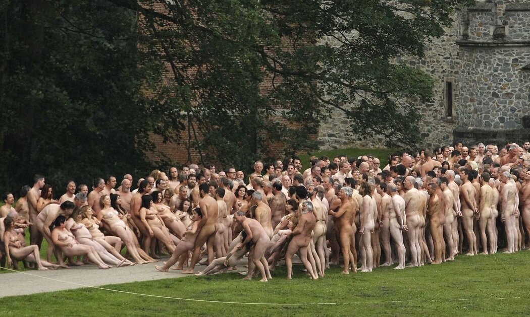 Naked PEOPLE