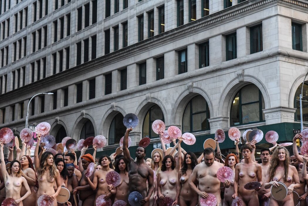 Naked PEOPLE