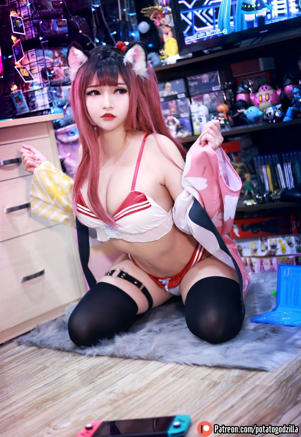 Coser@Potato Godzilla – Weeb Girl