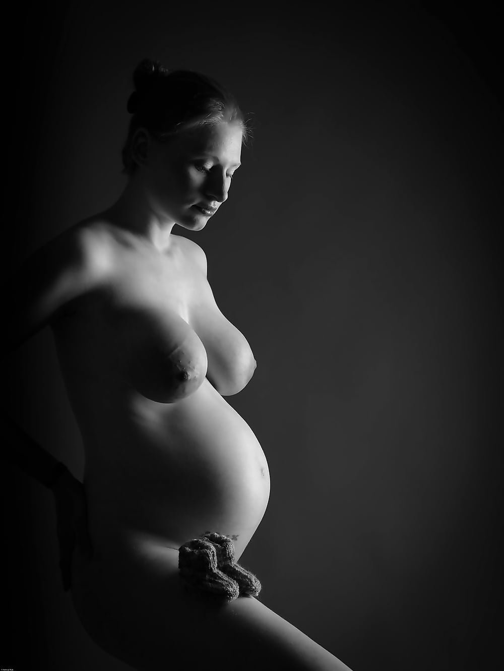 Pregnant Nude Girls