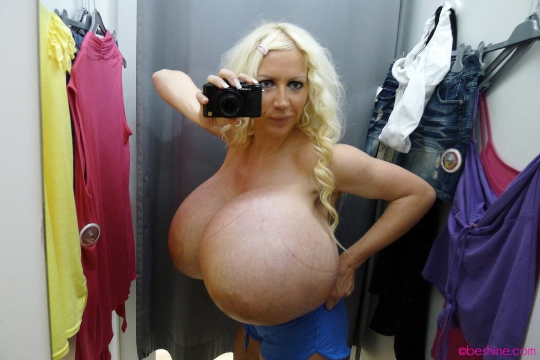 Beshine Boobs