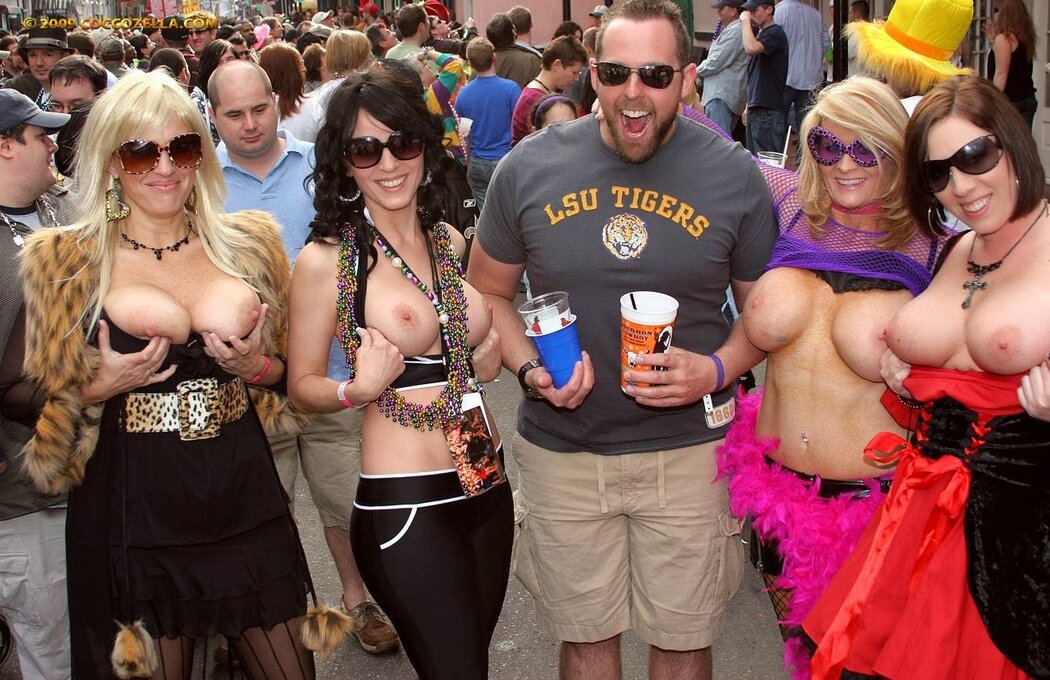 Mardi Gras Boobs