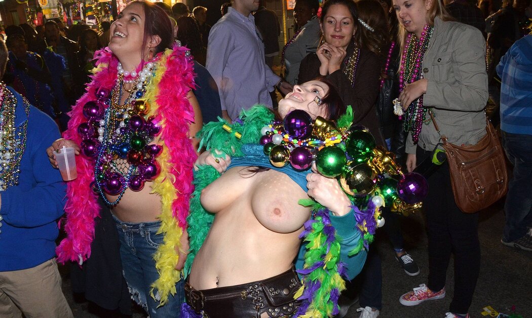 Mardi Gras Boobs
