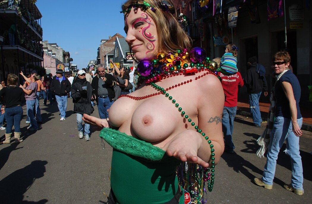 Mardi Gras Boobs