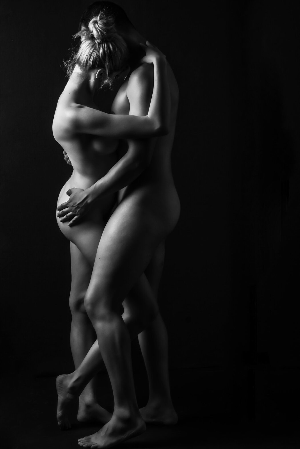 NAKED COUPles