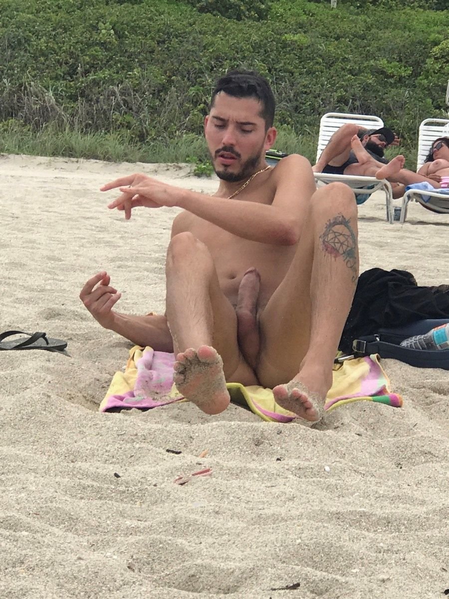 Boner At The Beach