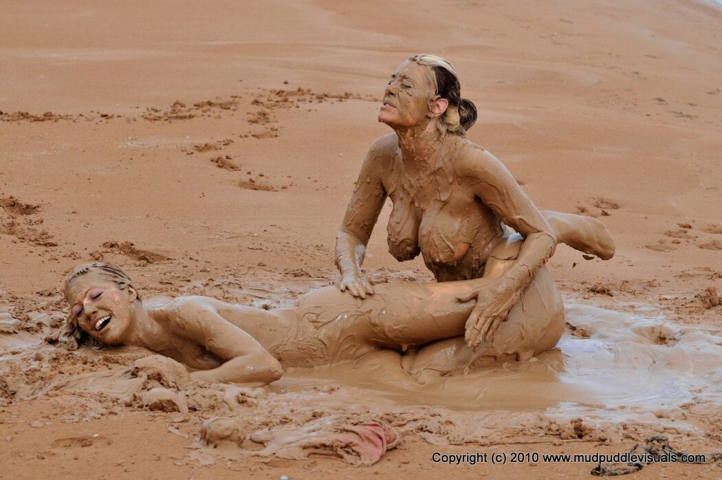 Nude Women Mud
