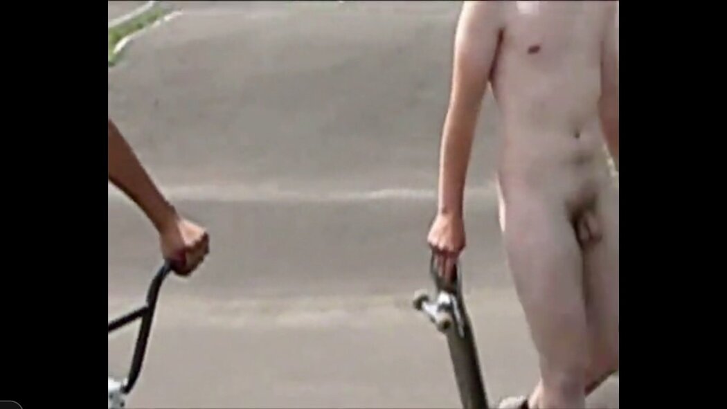 Jackson Skate Nude