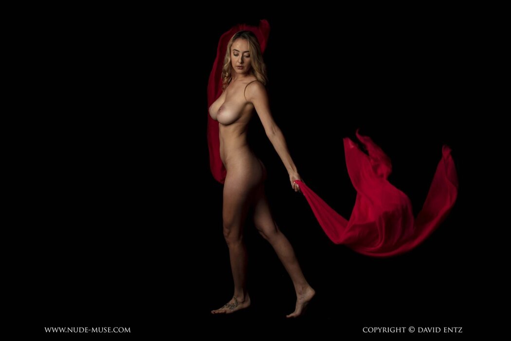 Nude Muse Elly