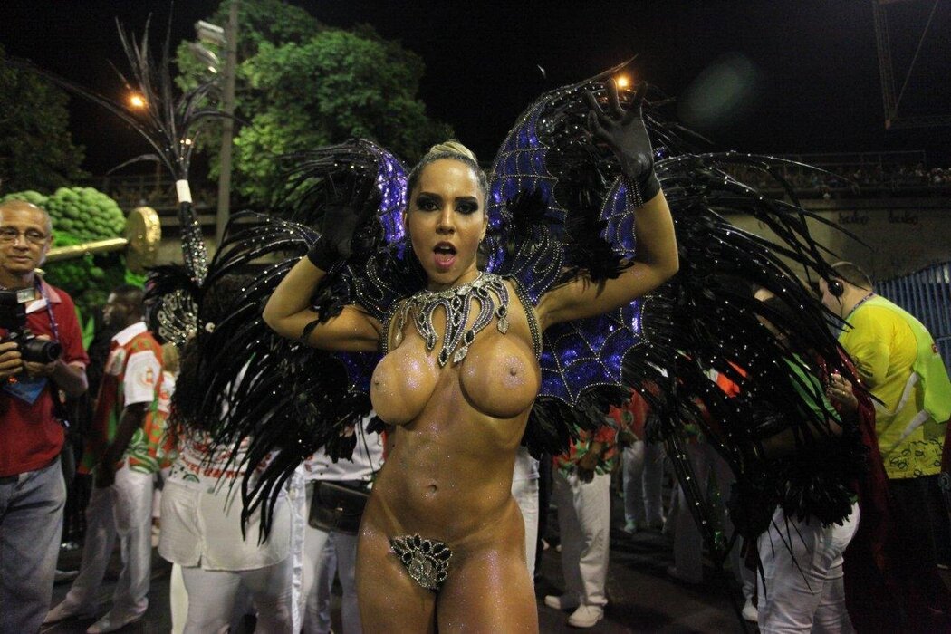 NAKED CARNAVAL