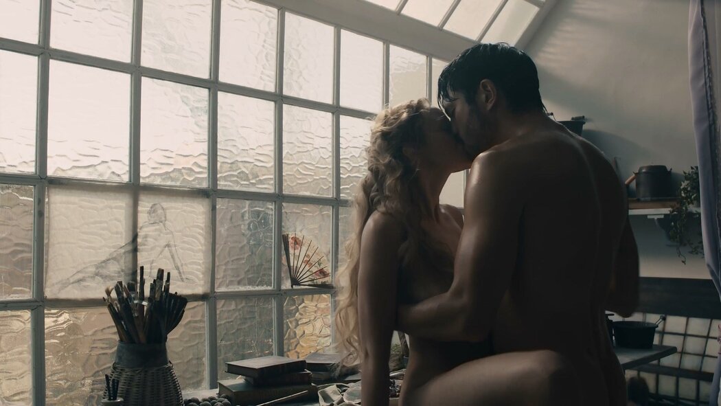 Joanna Vanderham Nude