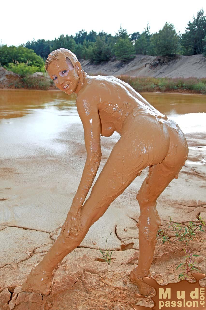 Naked In Mud