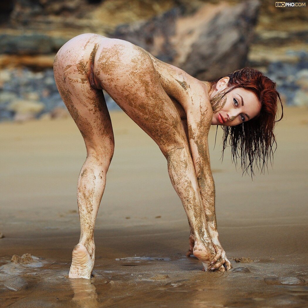 Naked In Mud