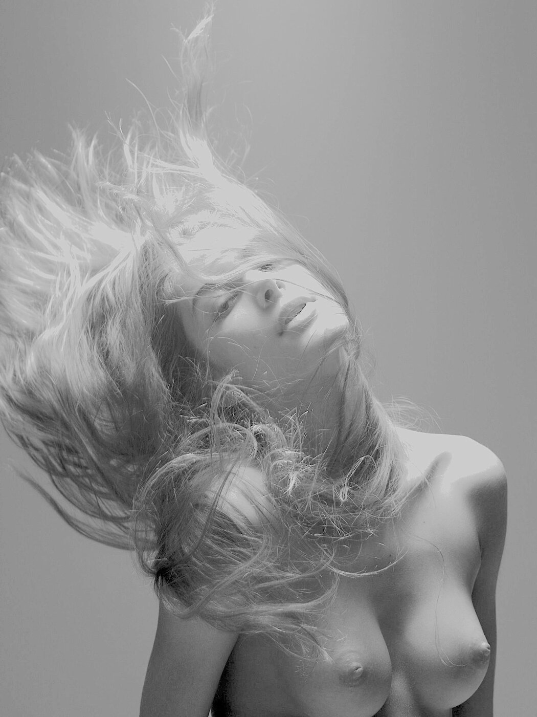 Brooklyn Decker Nude Naked