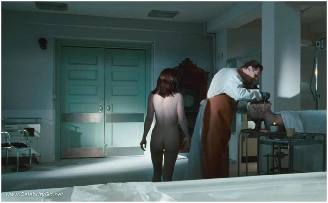 Cristina Ricci Nude