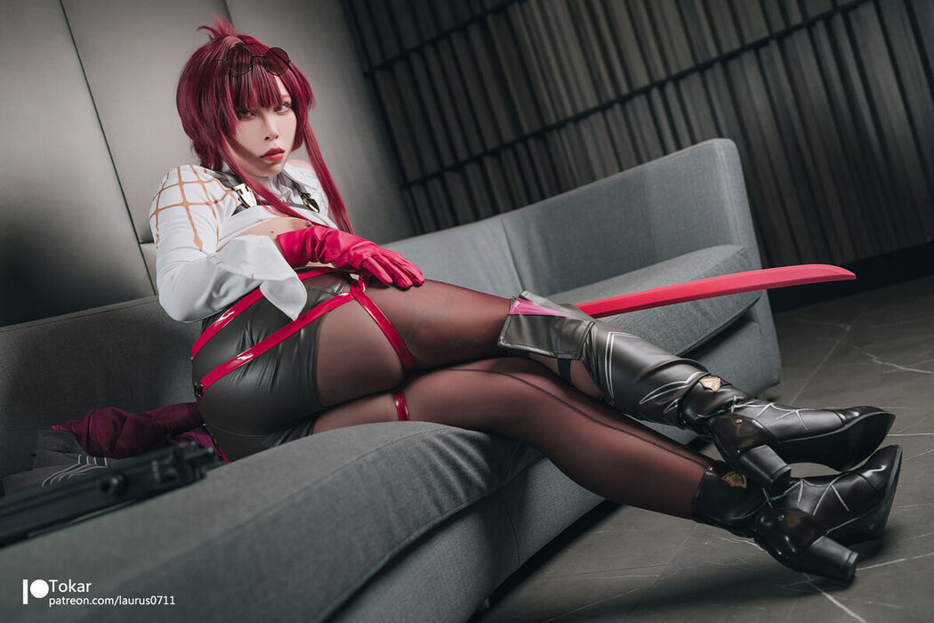 Coser@Tokar浵卡 &#8211; Cos卡芙卡 巨乳白虎