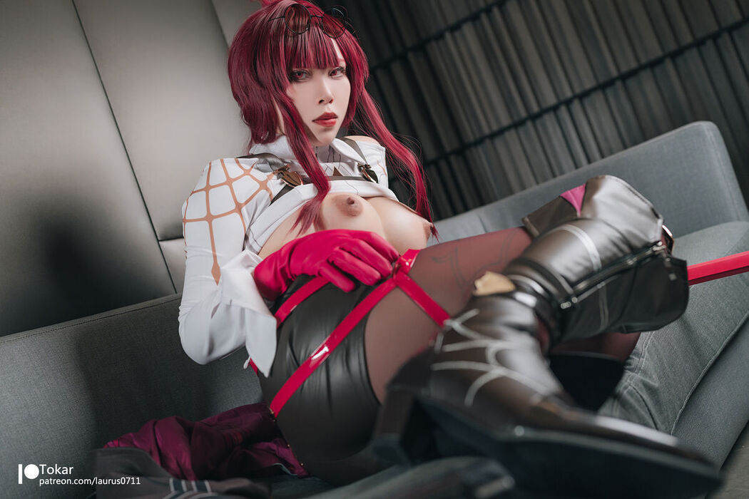 Coser@Tokar浵卡 &#8211; Cos卡芙卡 巨乳白虎