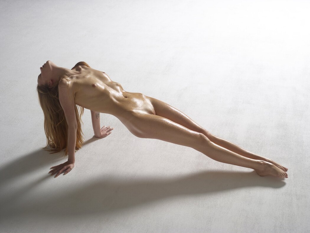 Beautiful Naked Skinny Girls
