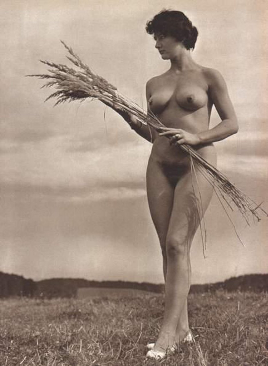 Naked Women Of The Past
