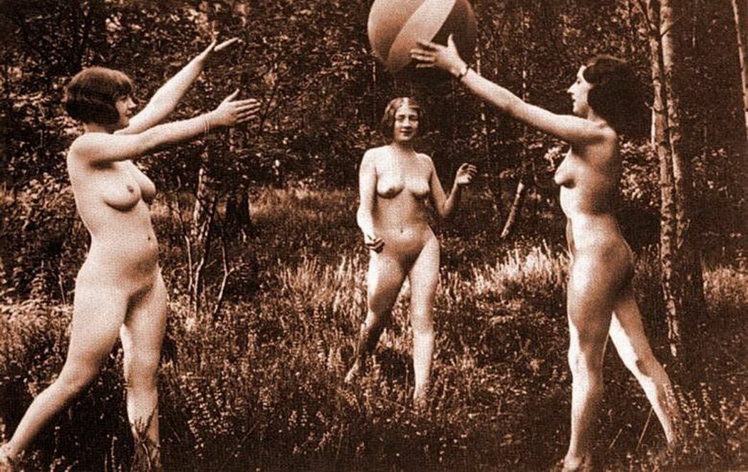Naked Women Of The Past