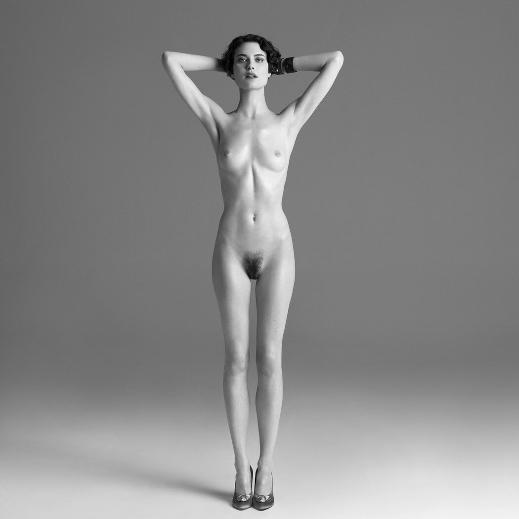 Shalom Harlow Nude