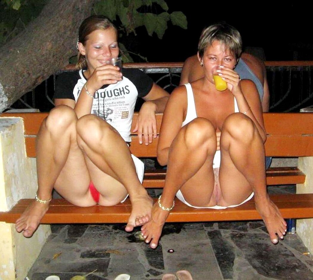 Naked No Panty