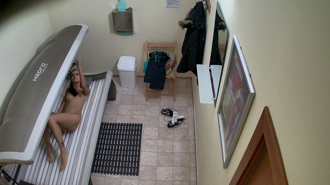 Nude Girl Hidden Cam