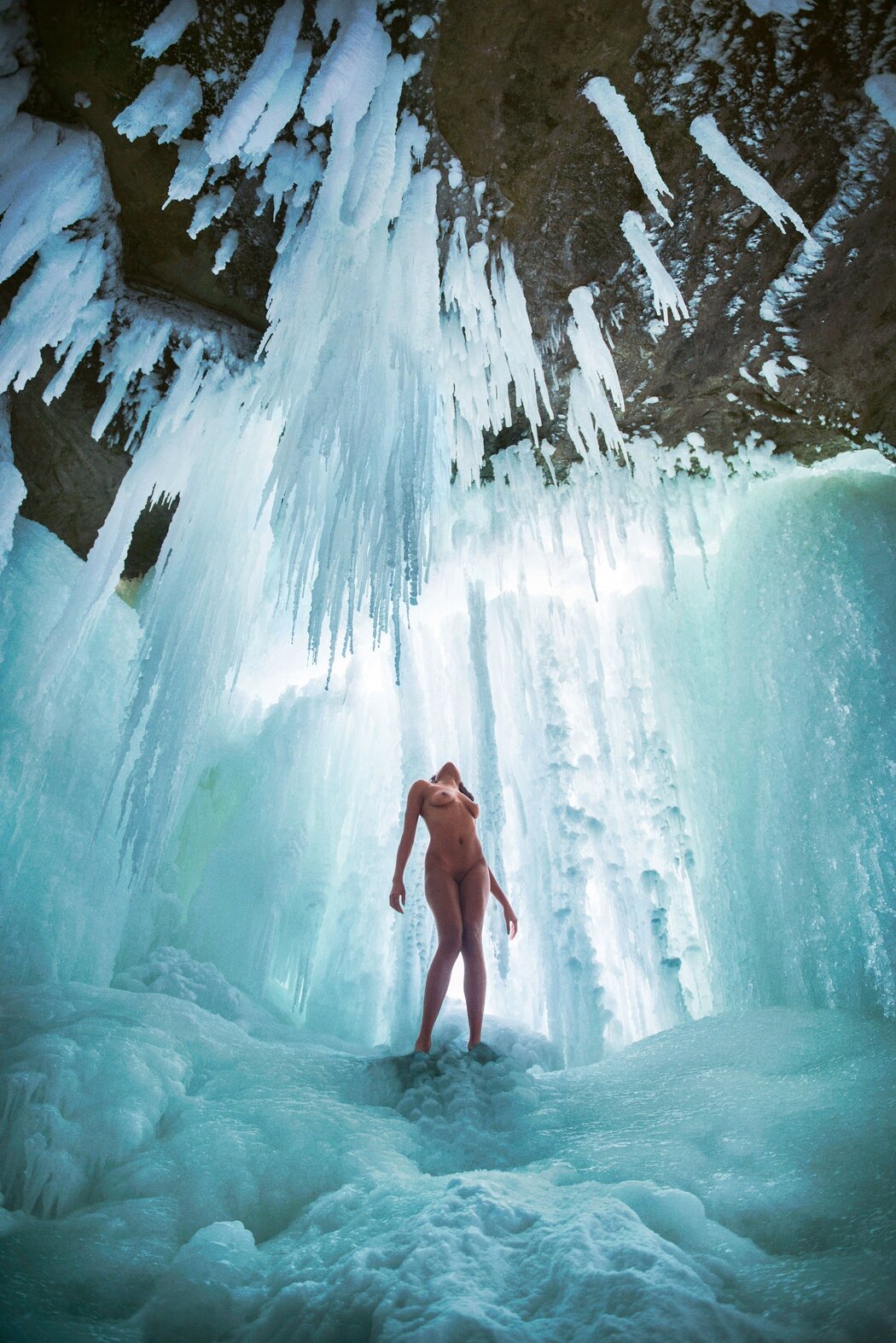 Nude In Ice