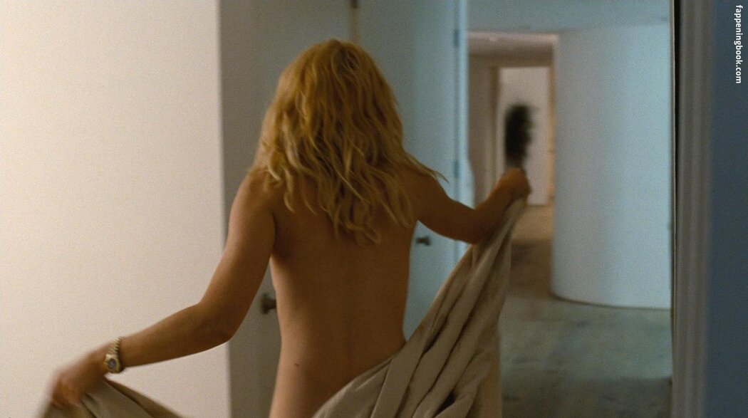 Elizabeth Banks Naked