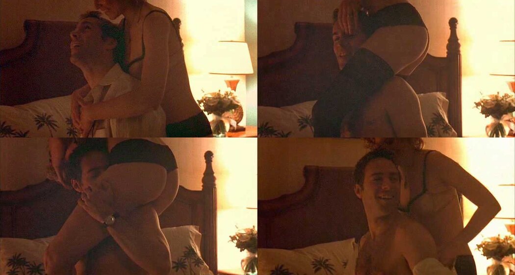 Elizabeth Banks Naked