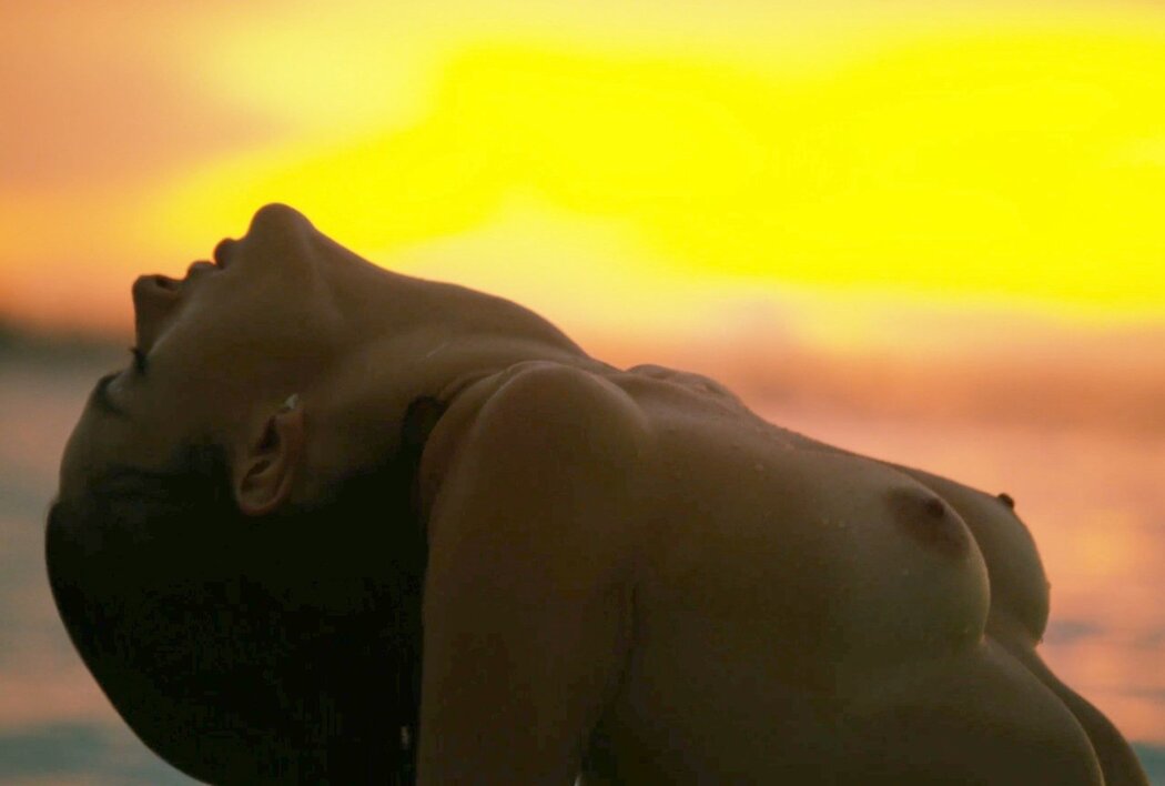 Alessandra Ambrosio Naked