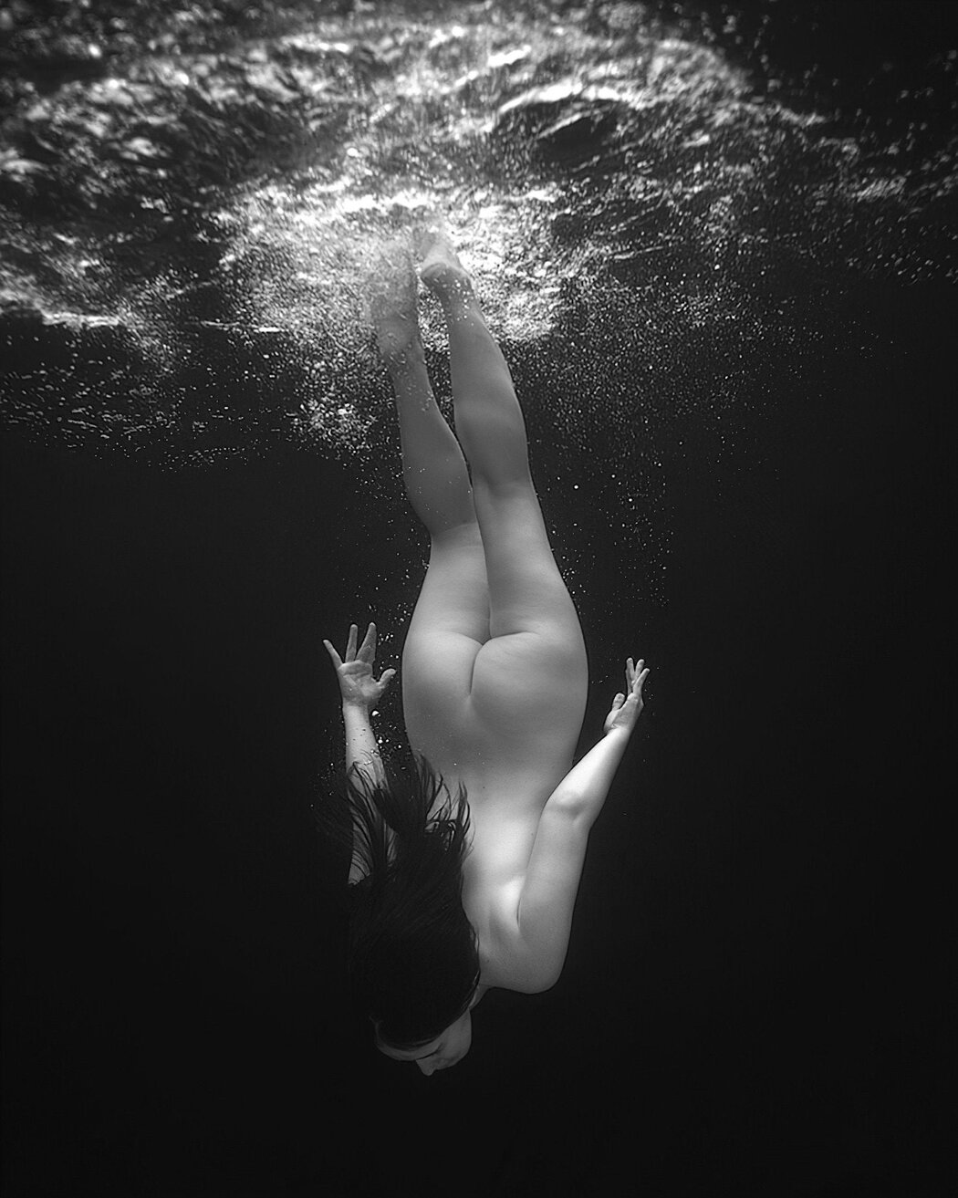 Underwater Tori Nude Cover Photo