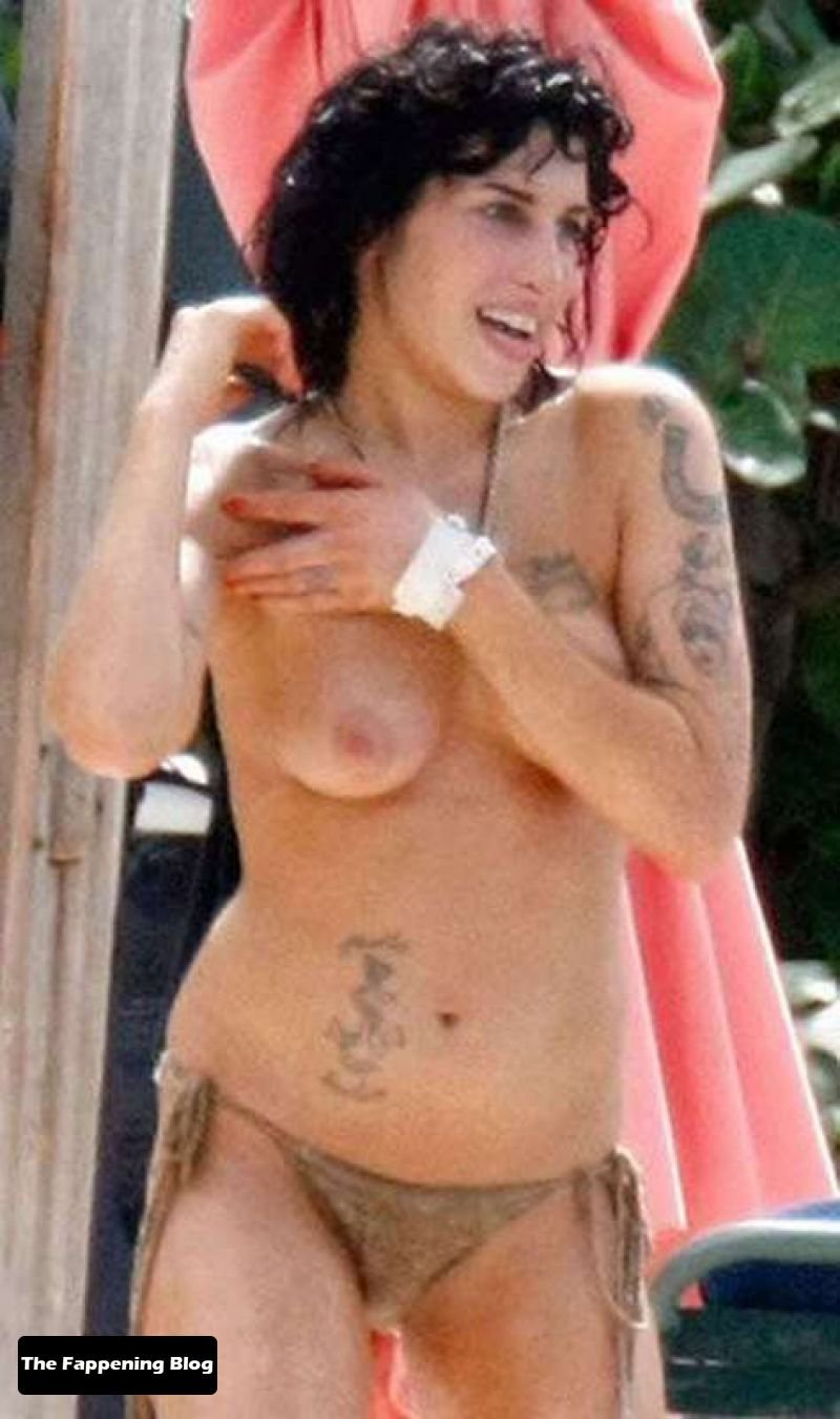 Amy Winehouse Naked