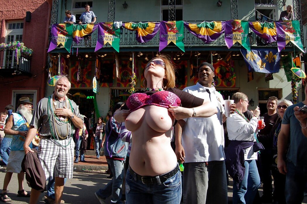 Mardi Gras New Orleans Nude
