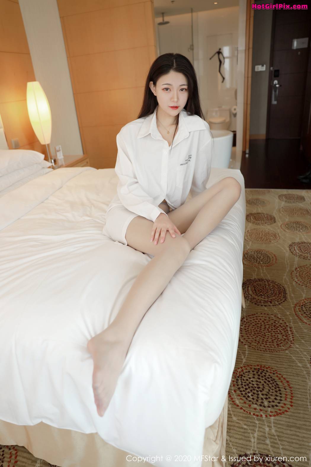 [MFStar] Vol.321 Laura张小妮