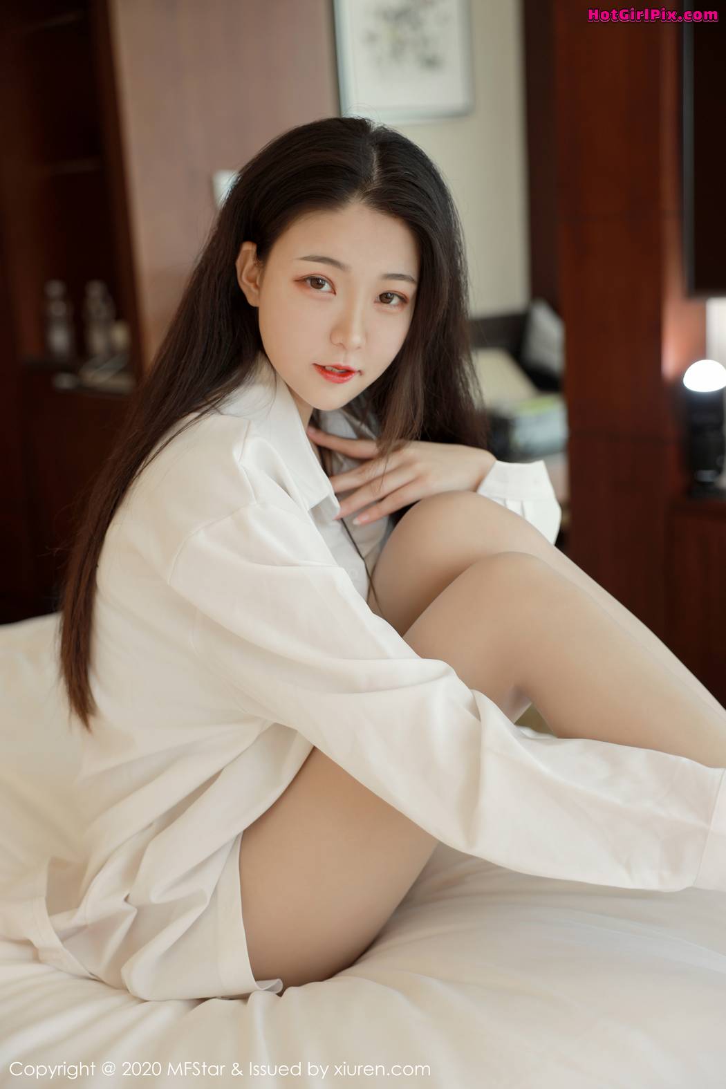 [MFStar] Vol.321 Laura张小妮