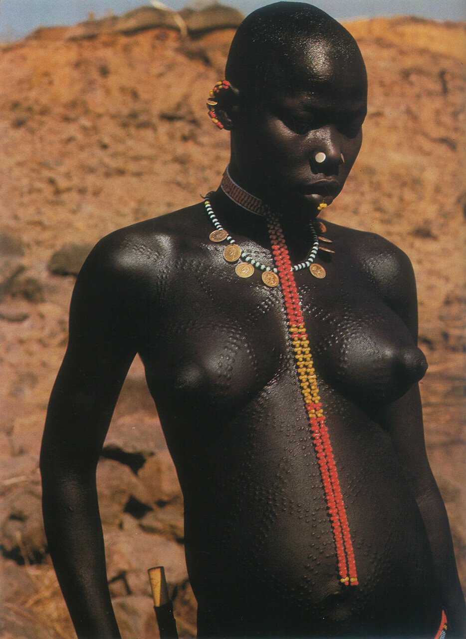 Africa Nude Woman