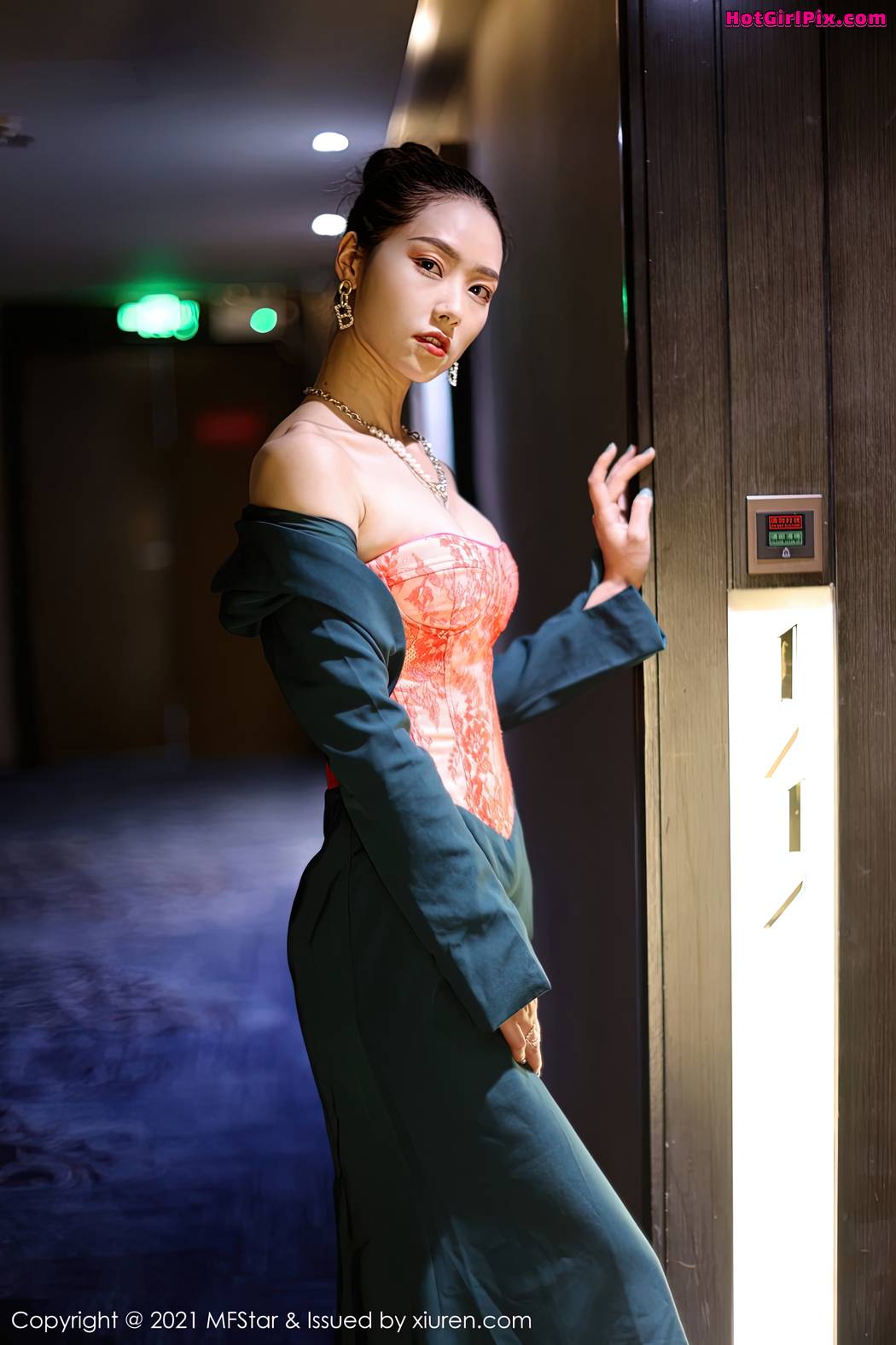 [MFStar] Vol.500 Fang Zi Xuan (方子萱)