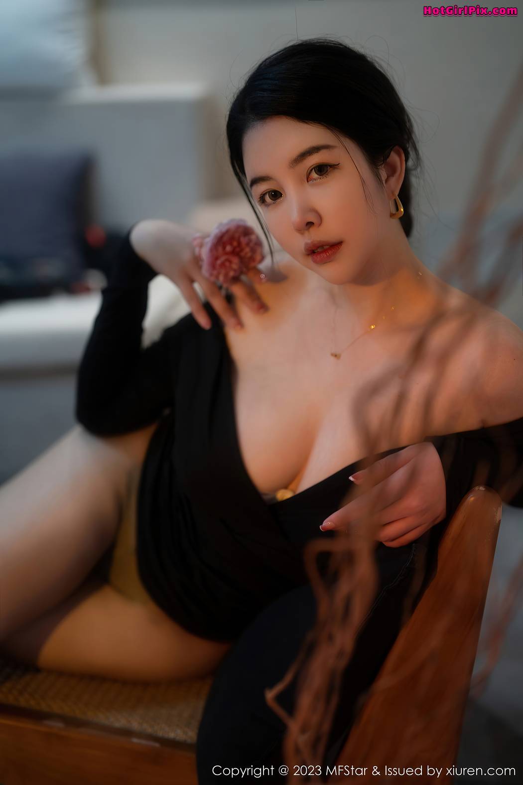 [MFStar] Vol.596 樱桃小犊子
