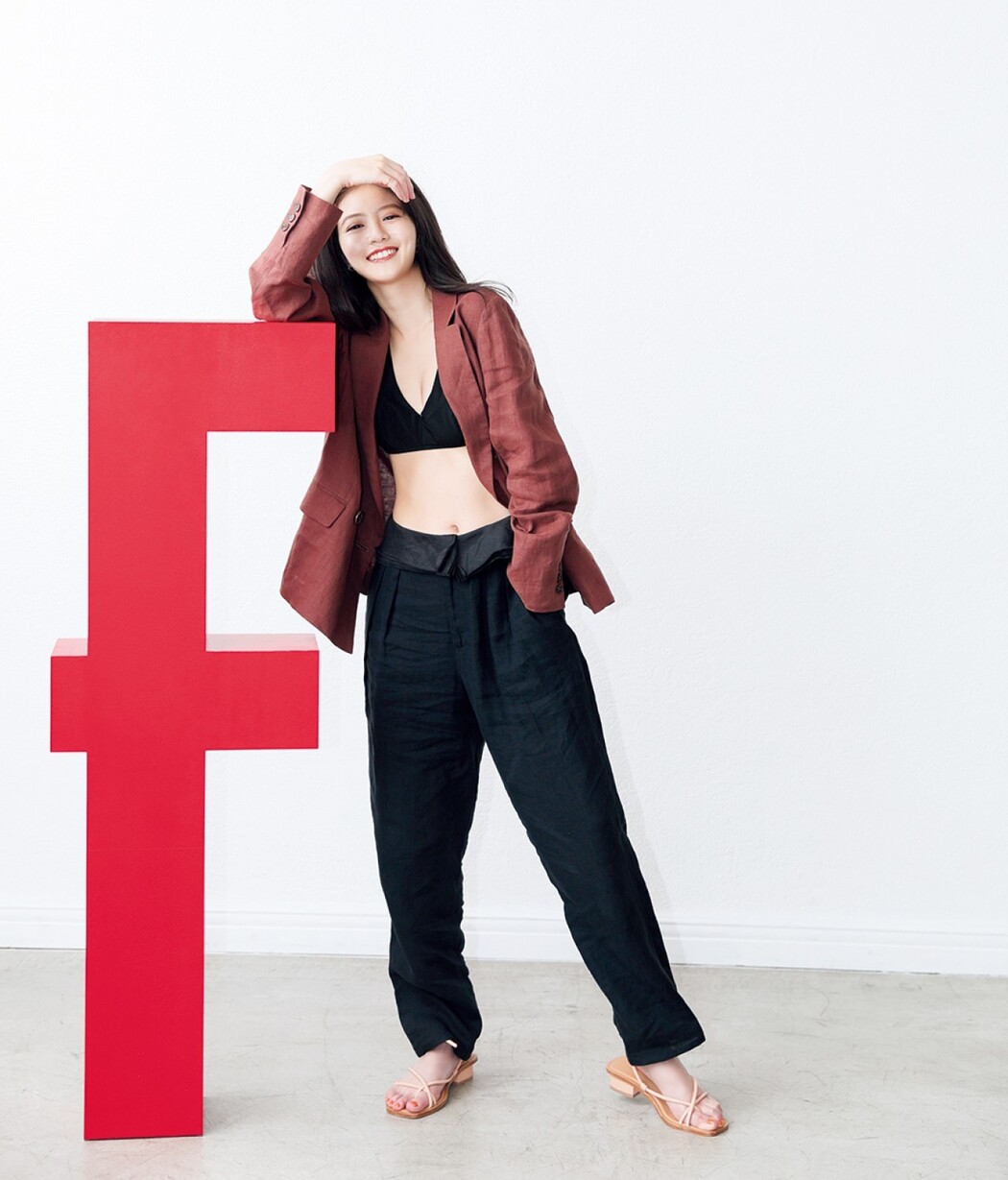 Mio Imada 今田美桜, FRIDAY 2019.04.26 (フライデー 2019年4月26日号) Cover Photo