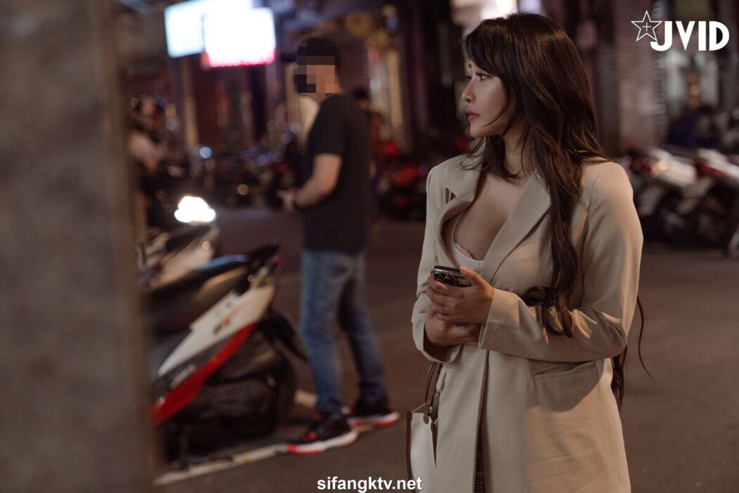 JVID Lele 樂樂 – 夜道を帰宅途中の巨乳妙齡女子 樂_樂 Part3