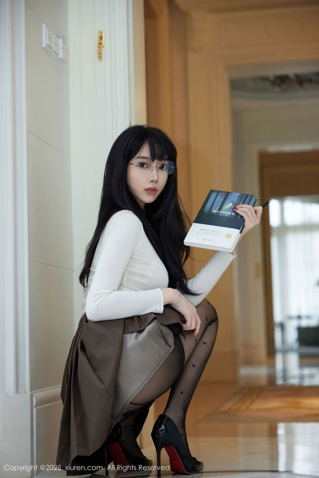 XiuRen秀人网 No.9737 Yue Er Yue Er