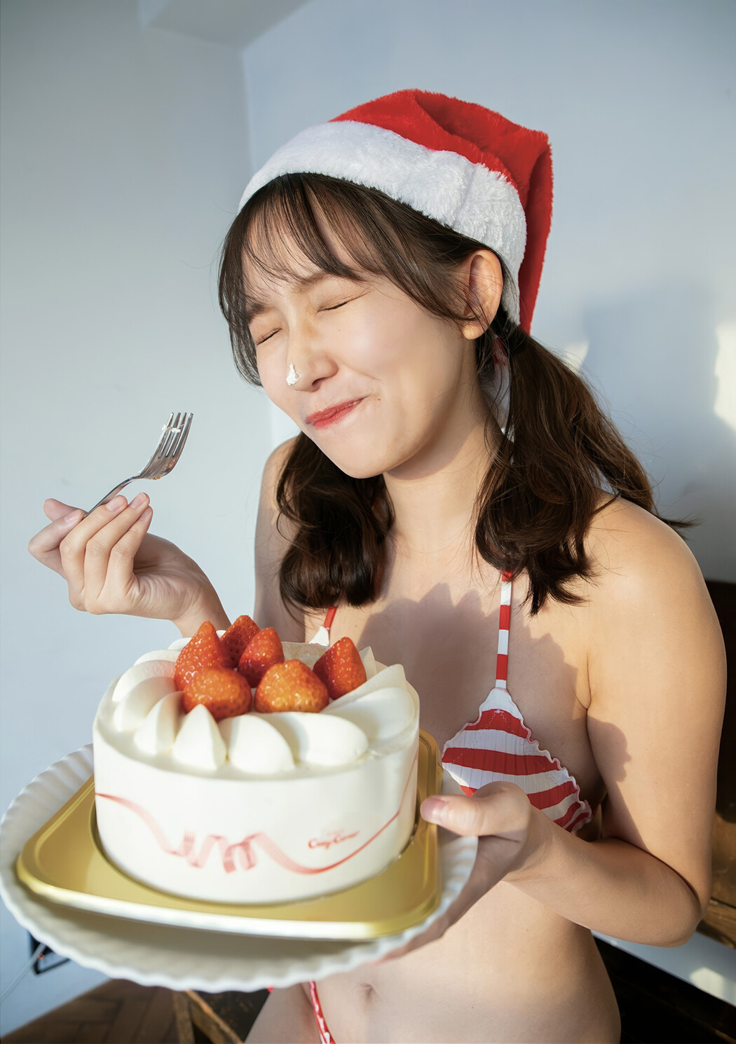 Nene Shida 志田音々, BRODYデジタル写真集 『恋人はサンタクロース』 Set.01