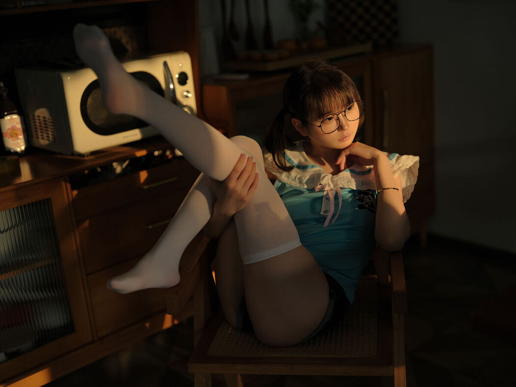 Coser@幼水铃衣 – 你的电子女友