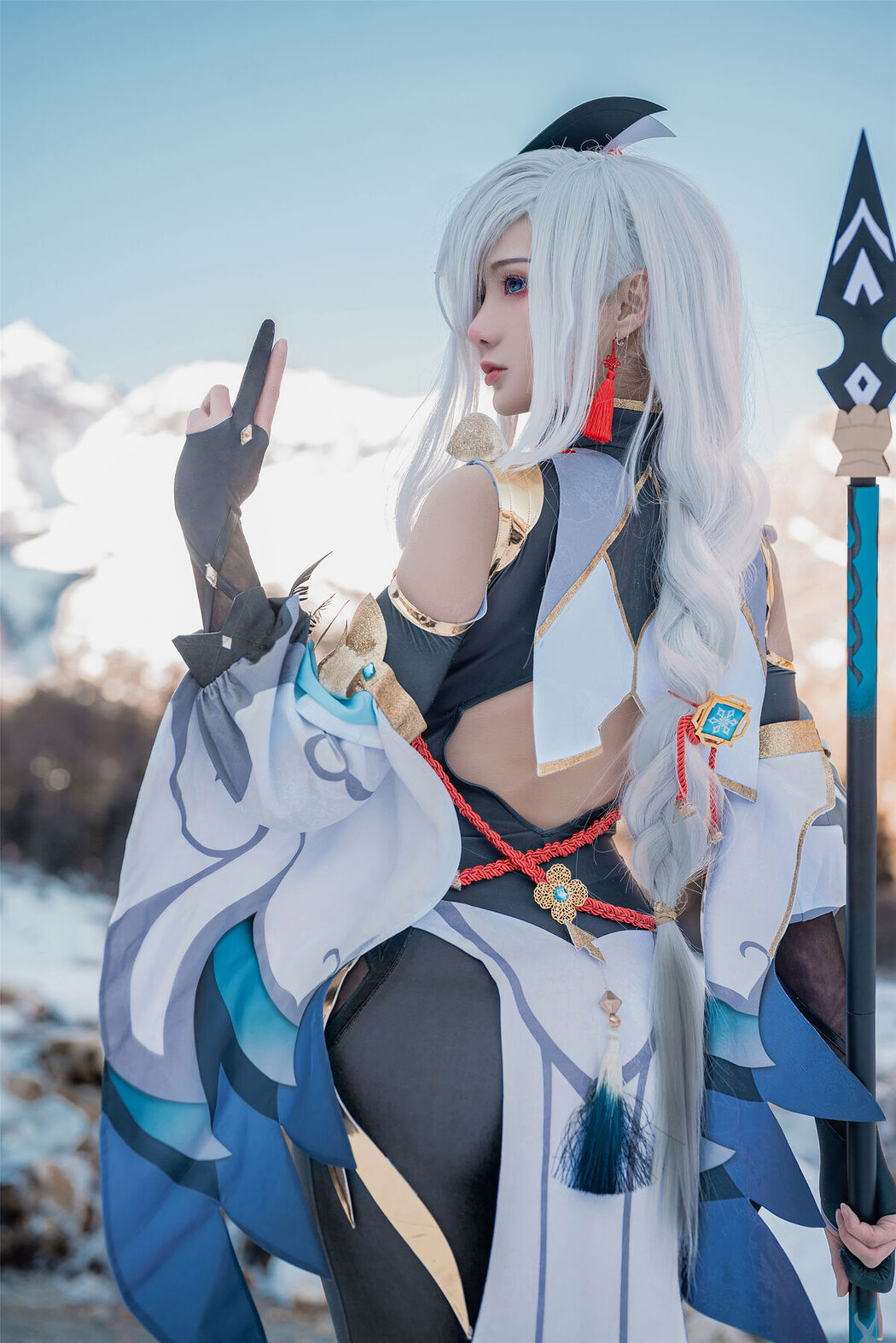 Coser@如月灰 – 申鹤 原神