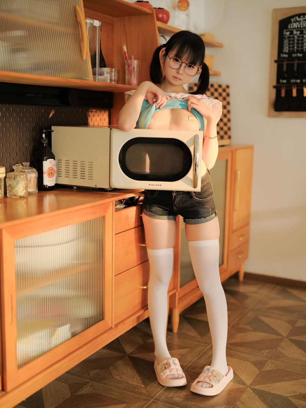 Coser@幼水铃衣 – 你的电子女友