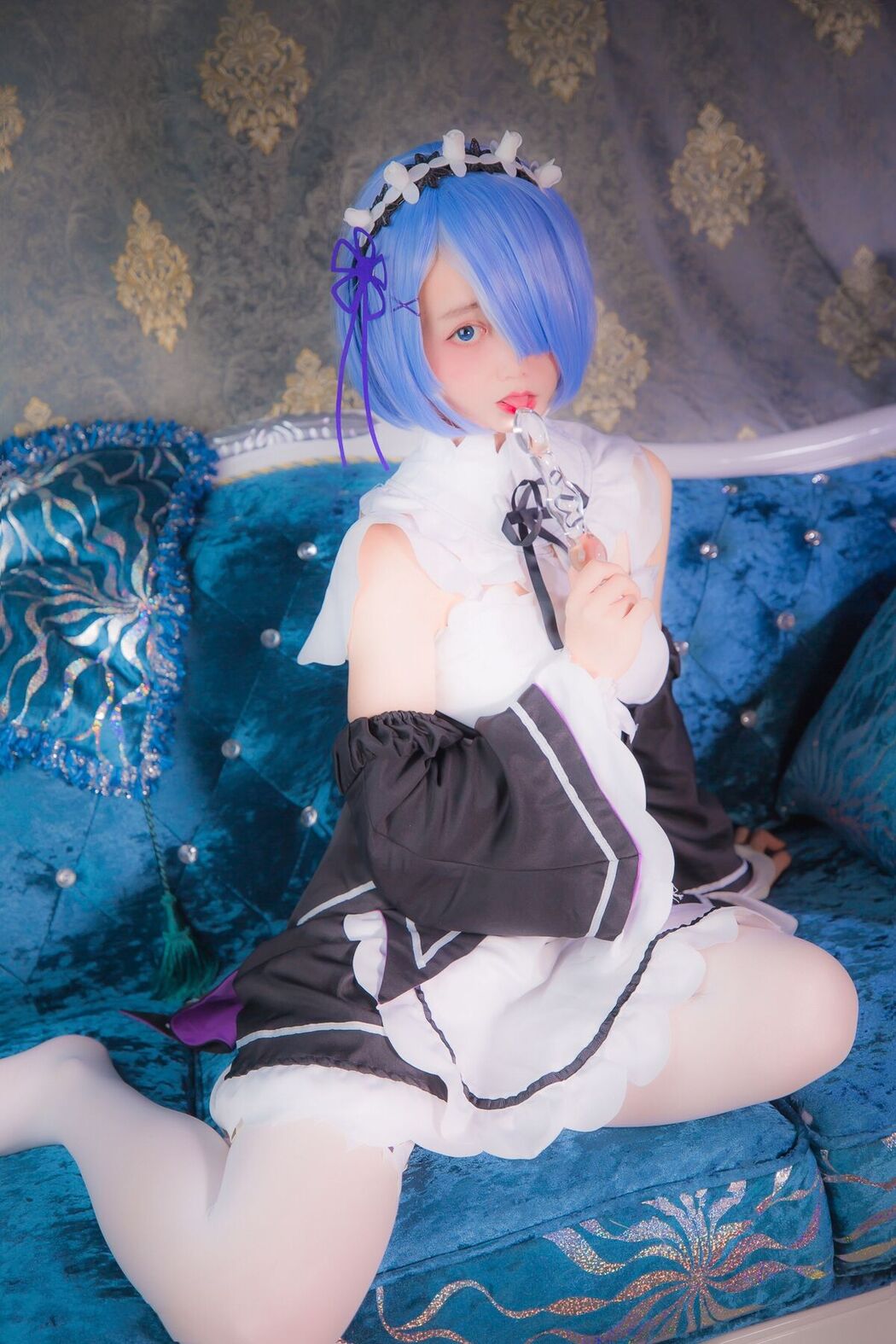Coser@喵嗚少女 – 定制福利cos雷姆 微胖可愛美少女 白虎逼萝莉