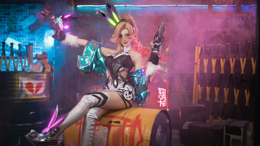 Coser@如月灰 – Battle Bunny Miss Fortune