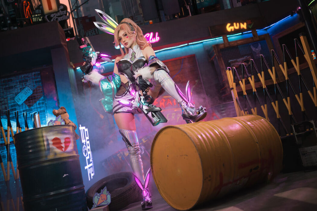 Coser@如月灰 – Battle Bunny Miss Fortune